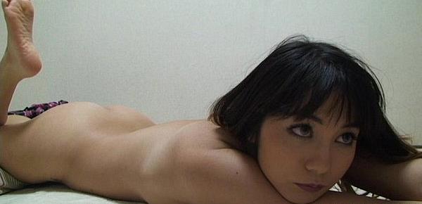  Japanese Schoolgirl Stretch Naked